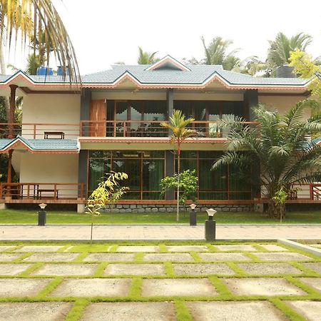 Lara Lake View Resort Thiruvananthapuram Dış mekan fotoğraf