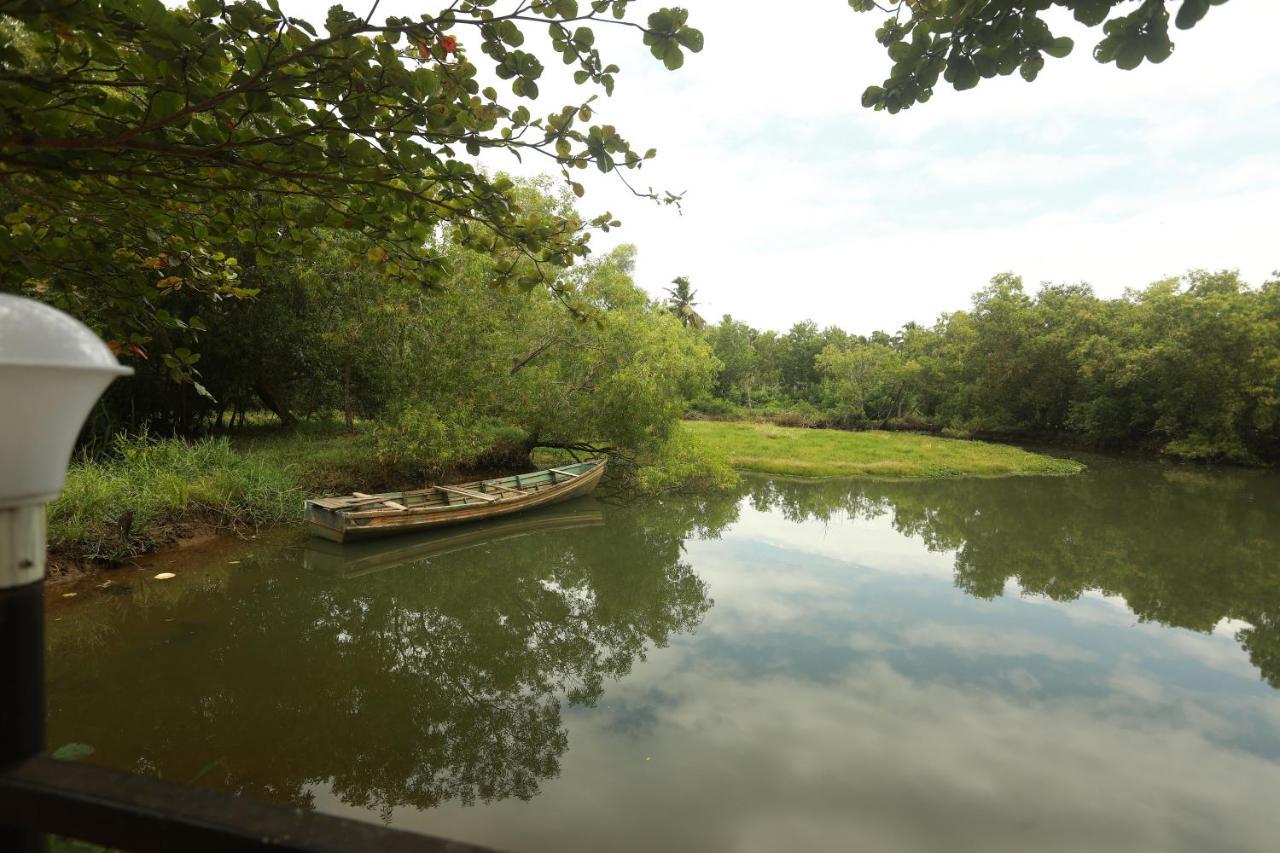 Lara Lake View Resort Thiruvananthapuram Dış mekan fotoğraf