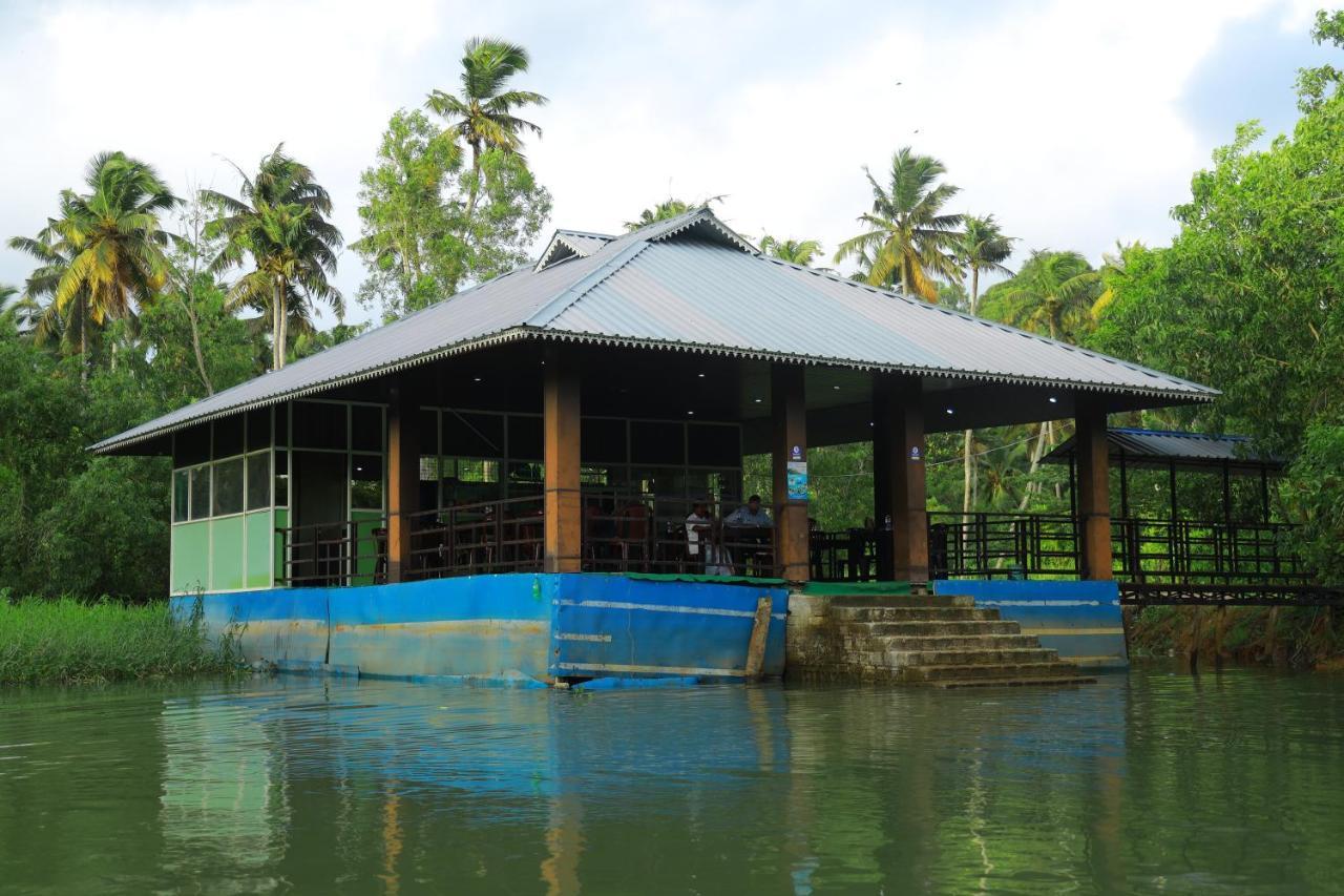Lara Lake View Resort Thiruvananthapuram Dış mekan fotoğraf